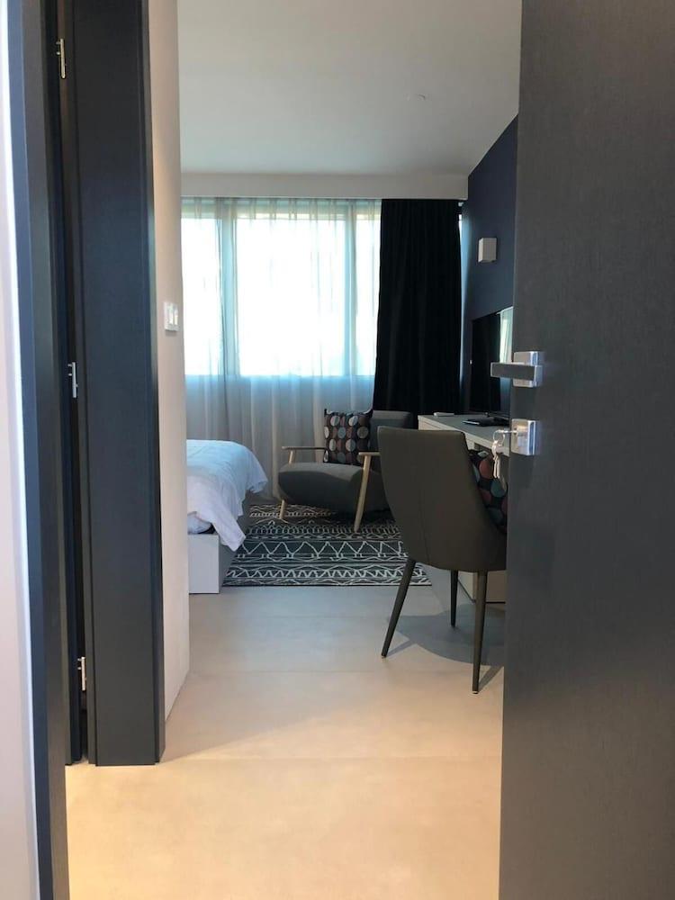 Hotel Cubis レンダヴァ エクステリア 写真
